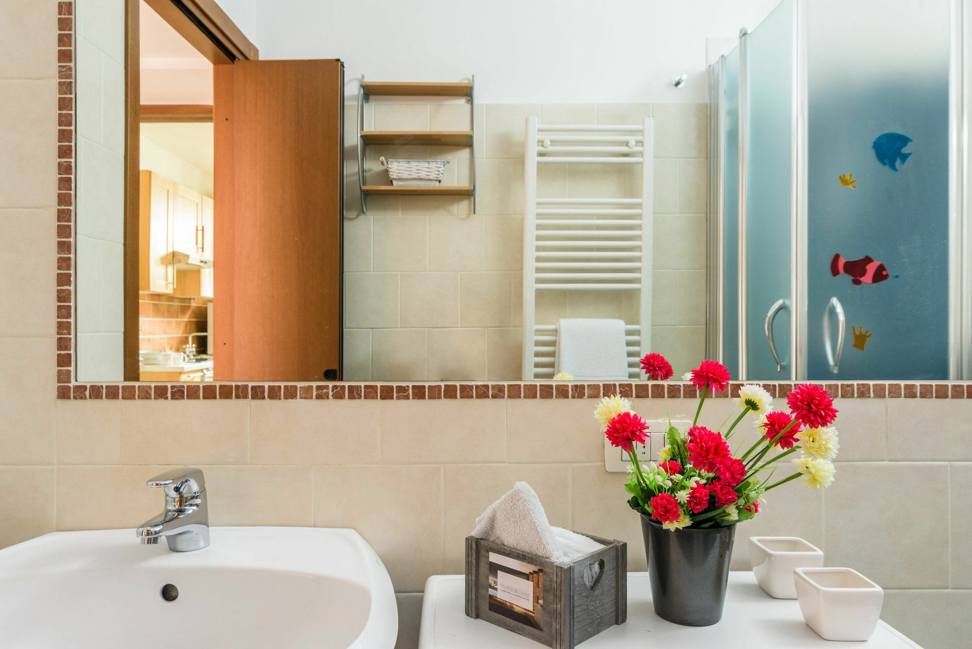 Home At Hotel Firenze 4 Милано Екстериор снимка